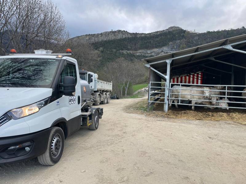 Notre répandeuse à émulsion de bitume 