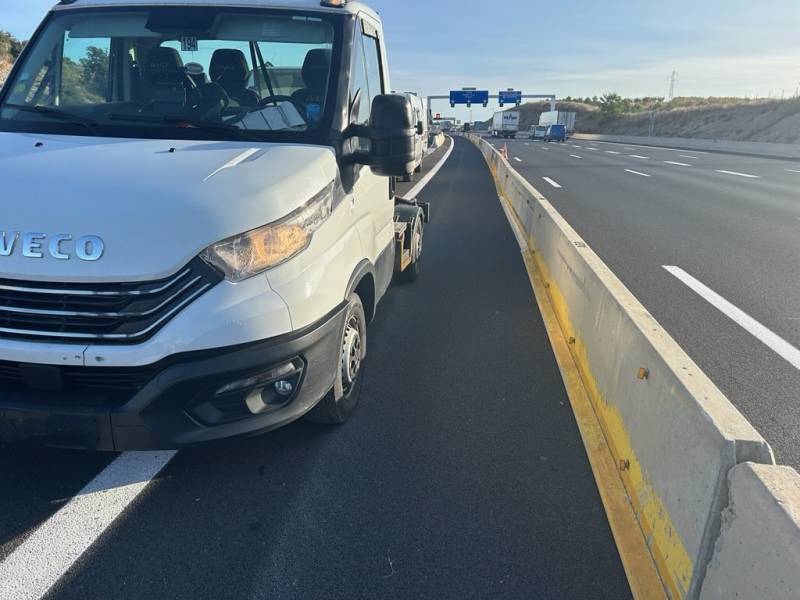 Répandeuse 1000 litres à la location avec chauffeur dans  le 34